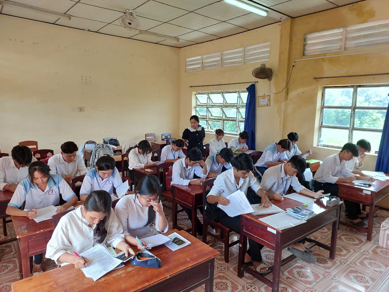 TRƯỜNG THPT NHỊ TRƯỜNG TĂNG CƯỜNG TUYÊN TRUYỀN KỲ THI TỐT NGHIỆP THPT NĂM 2026